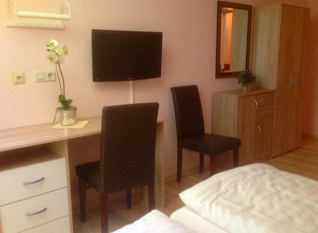 רגנסבורג Hotel Amy מראה חיצוני תמונה