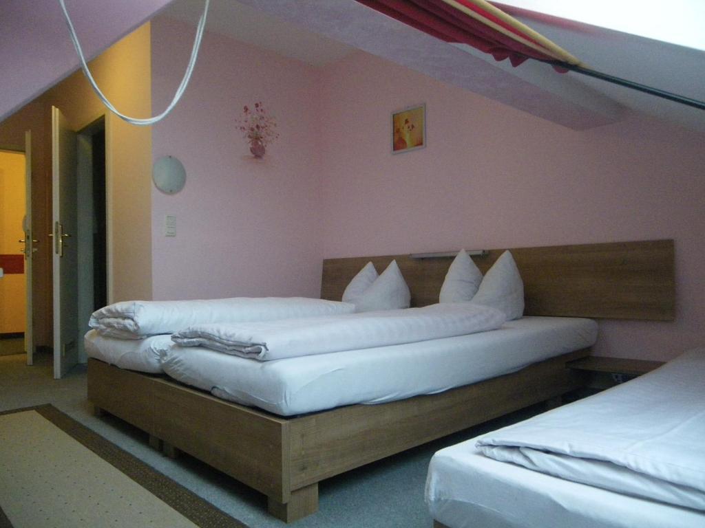 רגנסבורג Hotel Amy מראה חיצוני תמונה